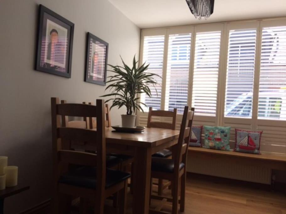 Apartment River Road, Littlehampton, Executive Littlehampton